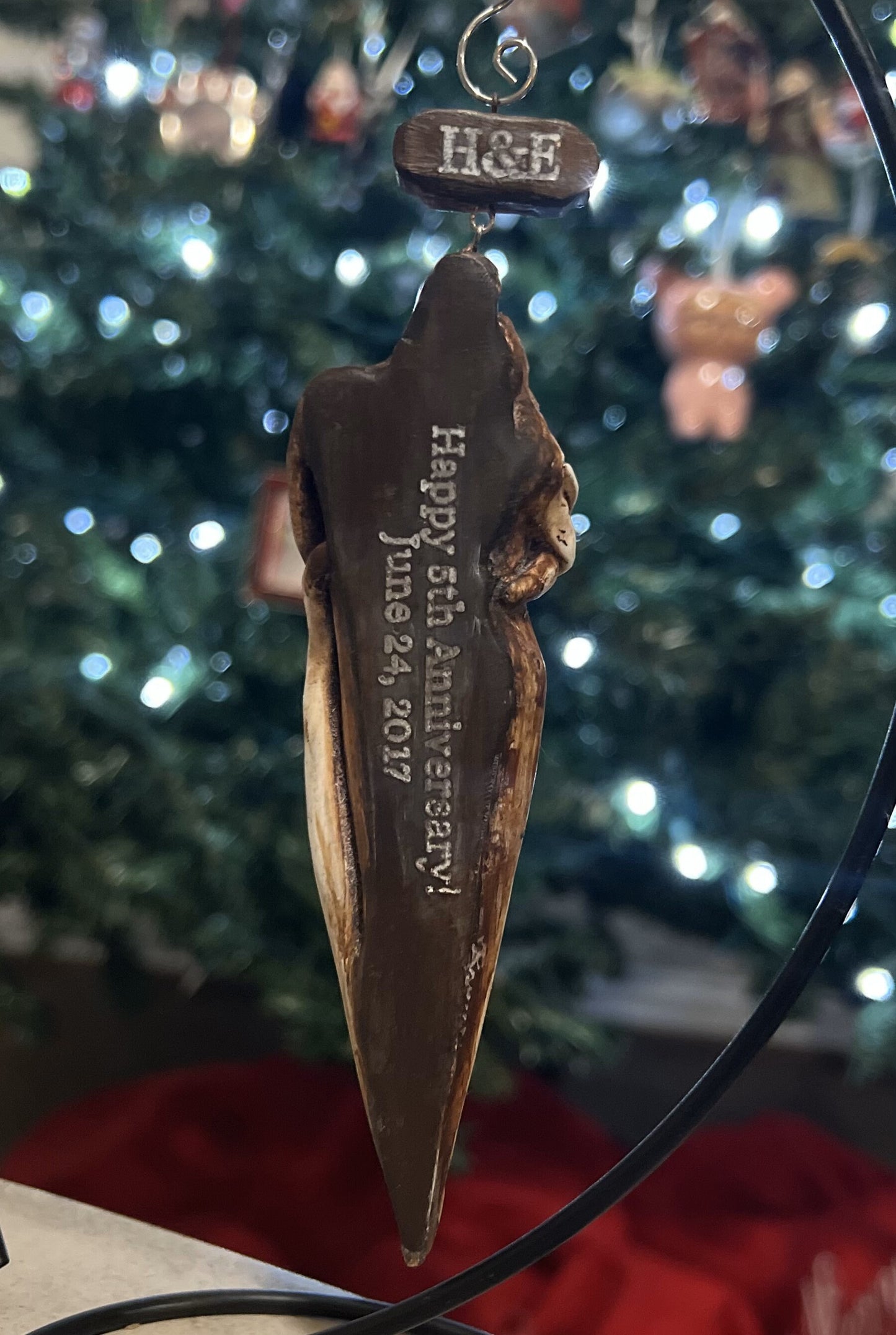 sample of engraving on the back of an ornament.