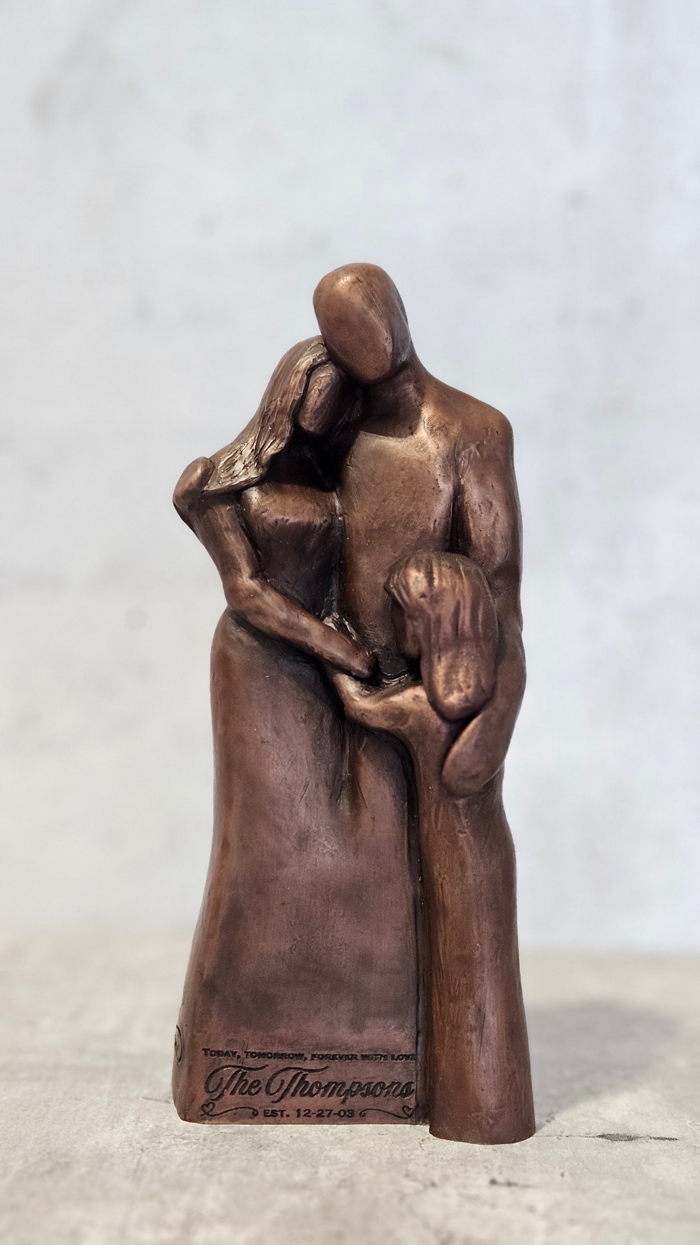 Personalized Anniversary Gift – Family of Three Sculpture with One Child (7th, 8th, 10th)