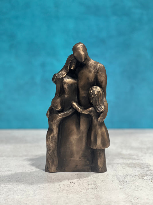 Family Hug Figurine Sculpture - Personalized Keepsake Christmas Gift for Mom Dad Husband Wife
