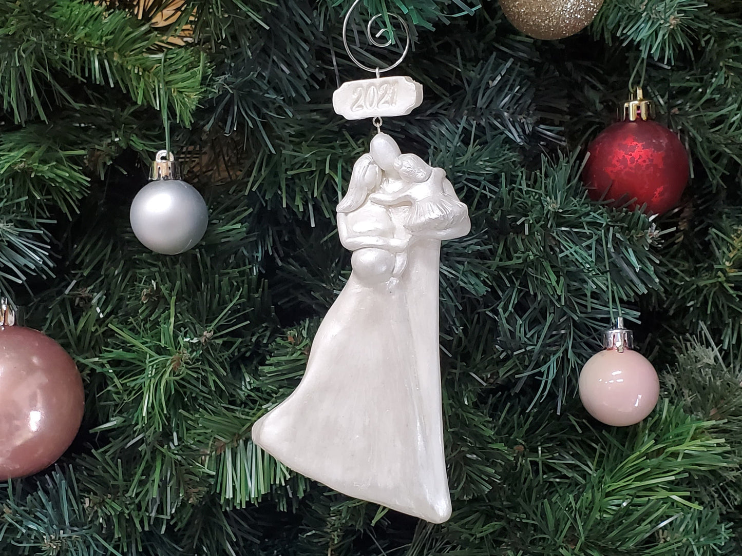 Pregnant Expecting Family of Three with a Toddler GirlChristmas Ornament OrDrEFO3-YTC-G