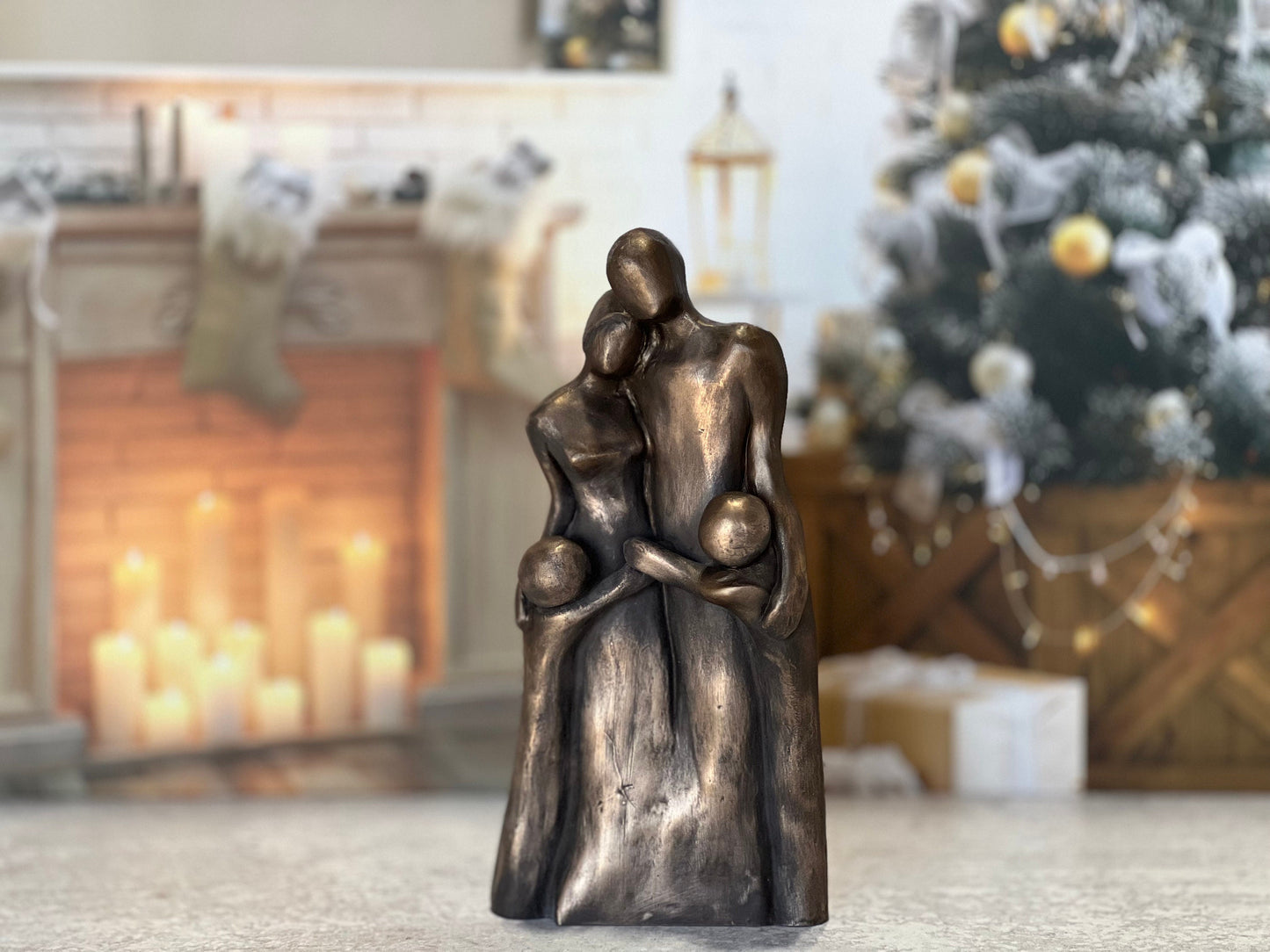 Family Hug Figurine Sculpture - Personalized Keepsake Christmas Gift for Mom Dad Husband Wife